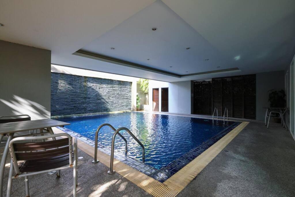 Apartamento Luxury Living In Heart Of Nimman Chiang Mai Exterior foto