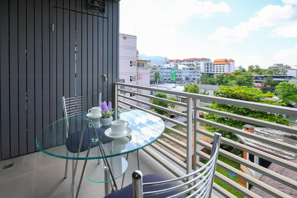 Apartamento Luxury Living In Heart Of Nimman Chiang Mai Exterior foto